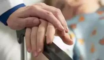 生孩子疼得要命而且还是难产,生孩子从什么时候就开始疼