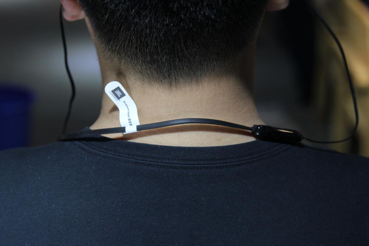 jblt110值得买吗,jblt280twsx值得入手吗