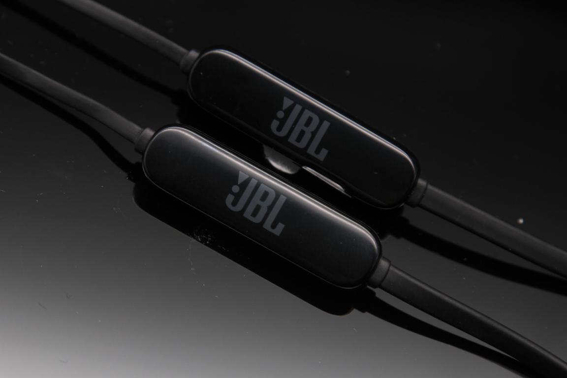 jblt110值得买吗,jblt280twsx值得入手吗