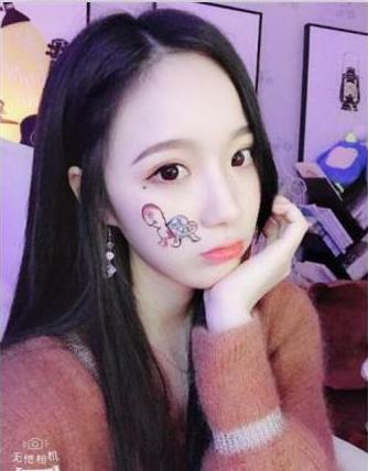 姜允儿惊艳写真,姜允儿短发发型