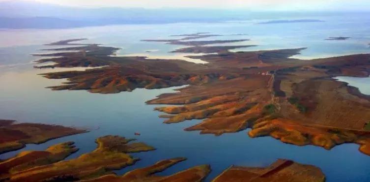 湖北哪个地方水资源最好,湖北的水资源在全国排名第几