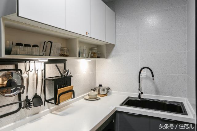 逛建材市场看瓷砖,去实体店买瓷砖怎么选到好的瓷砖