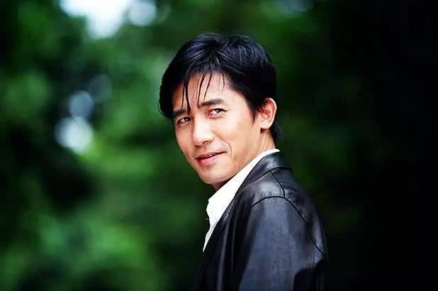 听过“面瘫式”演技吗?他因太丑艺考被拒3次,28年终于逆袭