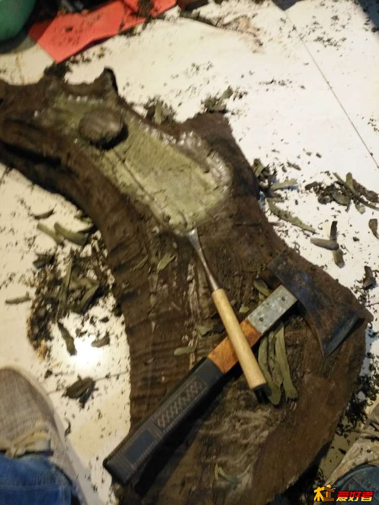 遵义金丝楠阴沉木茶台主人椅,金丝楠阴沉木自然造型茶台