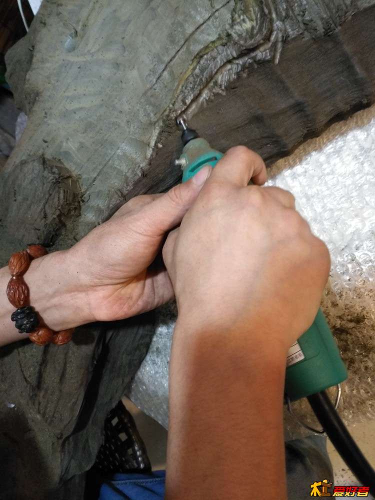 遵义金丝楠阴沉木茶台主人椅,金丝楠阴沉木自然造型茶台