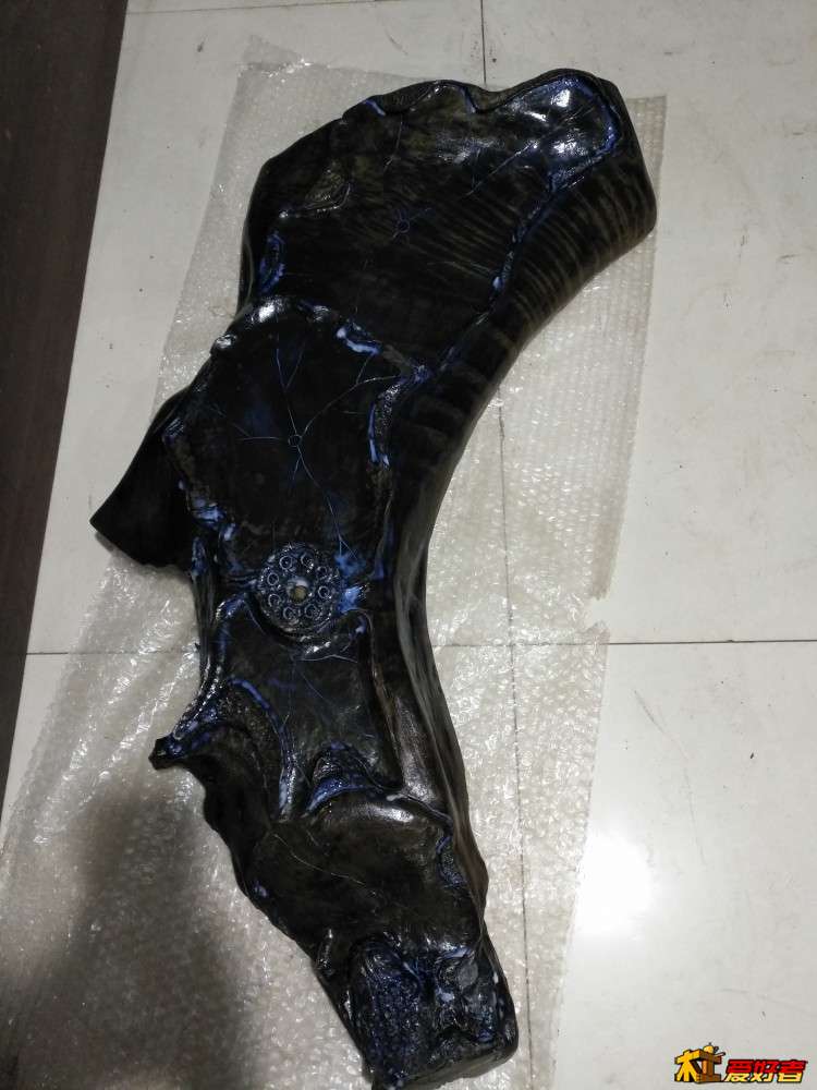 遵义金丝楠阴沉木茶台主人椅,金丝楠阴沉木自然造型茶台