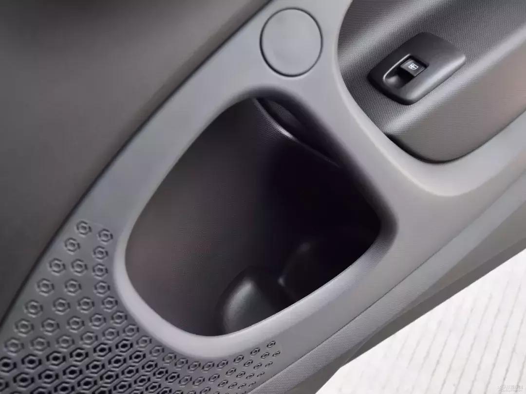 长期租代步车,租一台代步车一般多少钱一天