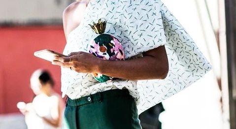 今年最火帆布包手拿包,手拿包洋气百搭包