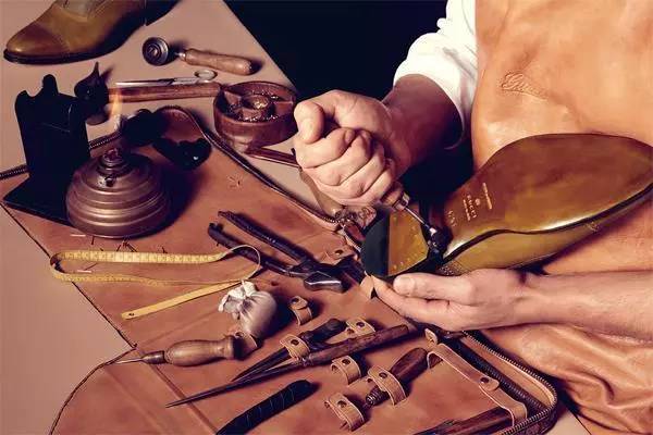 jimmychoo的产品介绍,jimmychoo韩国新品发布会