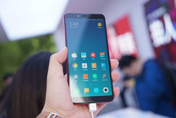 小米6和小米6x哪个是神机,小米6x对比小米6哪个更值得入手