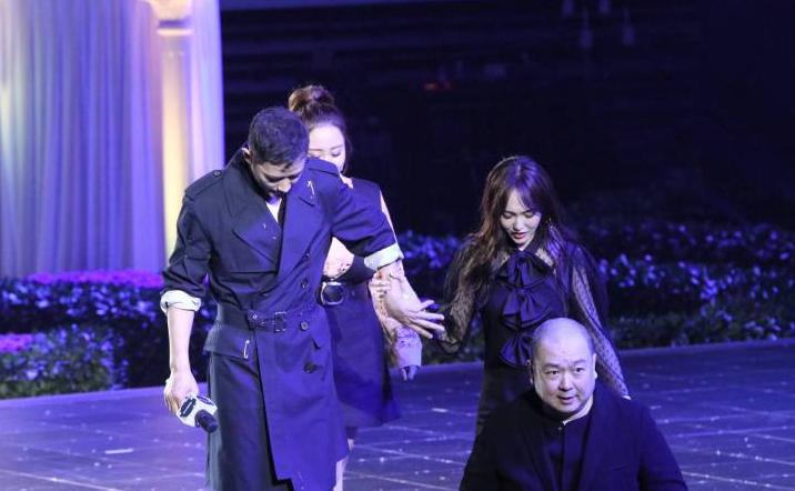 唐嫣罗晋官宣前有没有辟谣过恋情,唐嫣罗晋官宣前有没有辟谣恋情