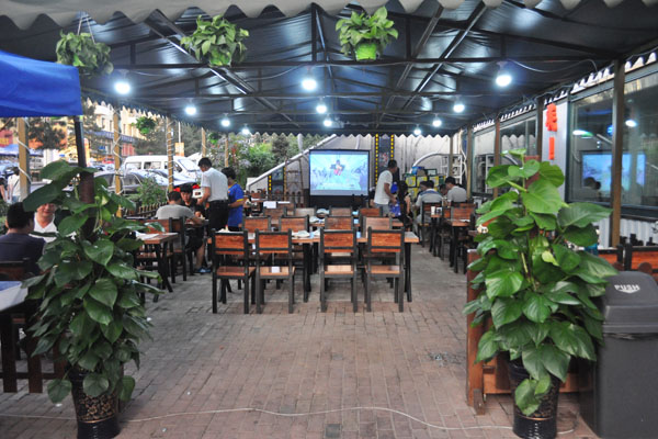 毅腾与沈阳球迷,毅腾球迷在秦皇岛