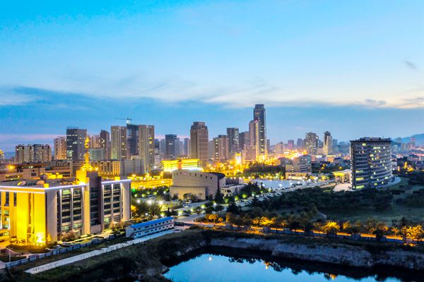 在青岛邂逅油画般的春天,在青岛邂逅