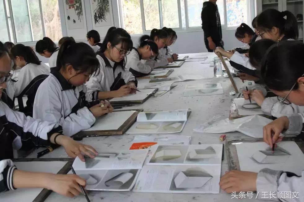 红旗渠精神历久弥新,红旗渠精神走进学校