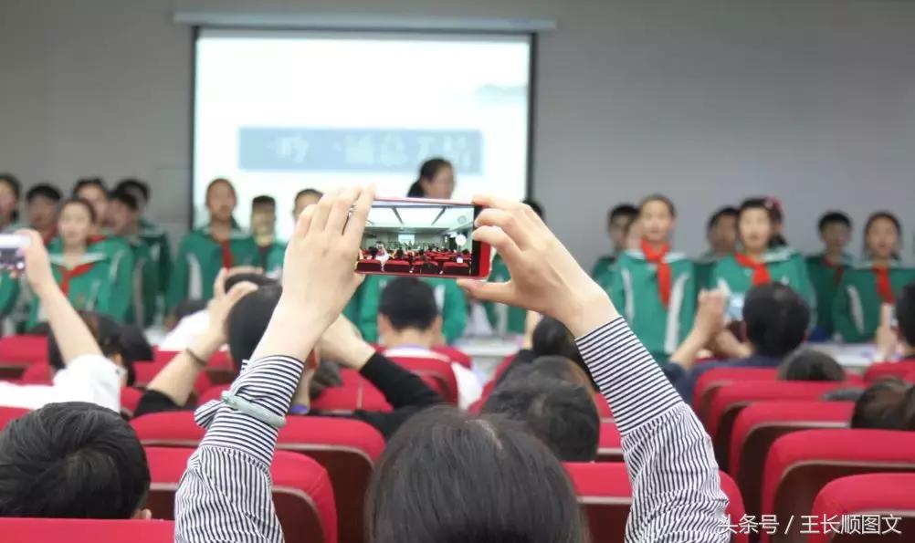 红旗渠精神历久弥新,红旗渠精神走进学校