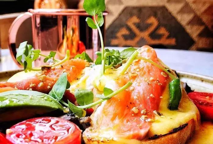 济南惠灵顿牛排哪家好吃,济南战斧牛排哪里好吃