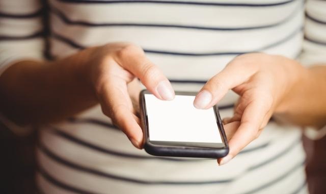 流量就像水,喜欢汇聚——微商4招不愁精准客户,轻松月入上万