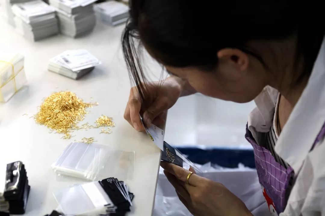 《中国钓鱼》杂志一行二人走进黑金刚