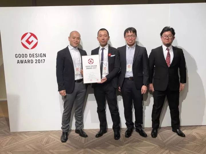 《中国钓鱼》杂志一行二人走进黑金刚