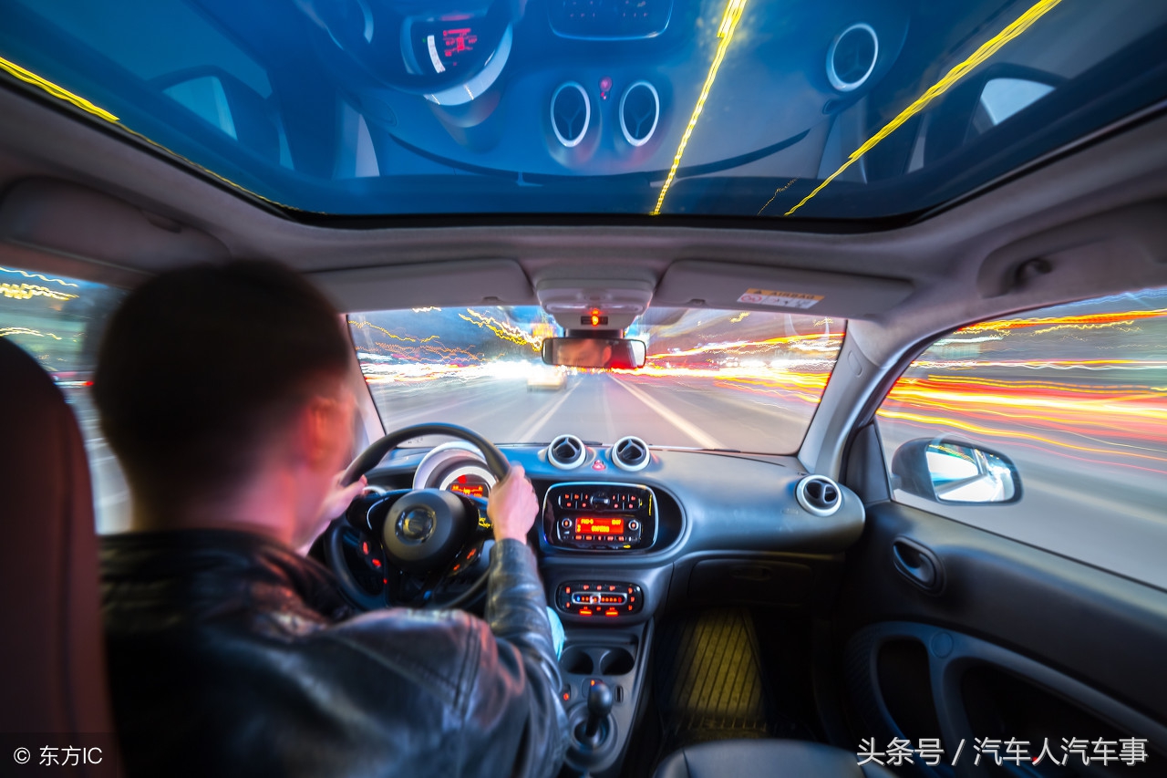 新车4s店要行驶证说要录入系统,4s店上牌要求拿走身份证原件