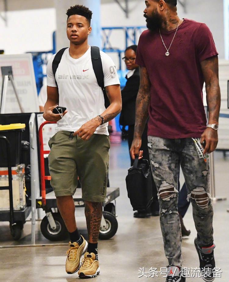 NBA季后赛球星场下穿搭盘点