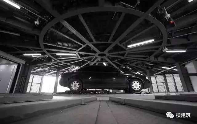最小的立体车库,旋转式立体车库