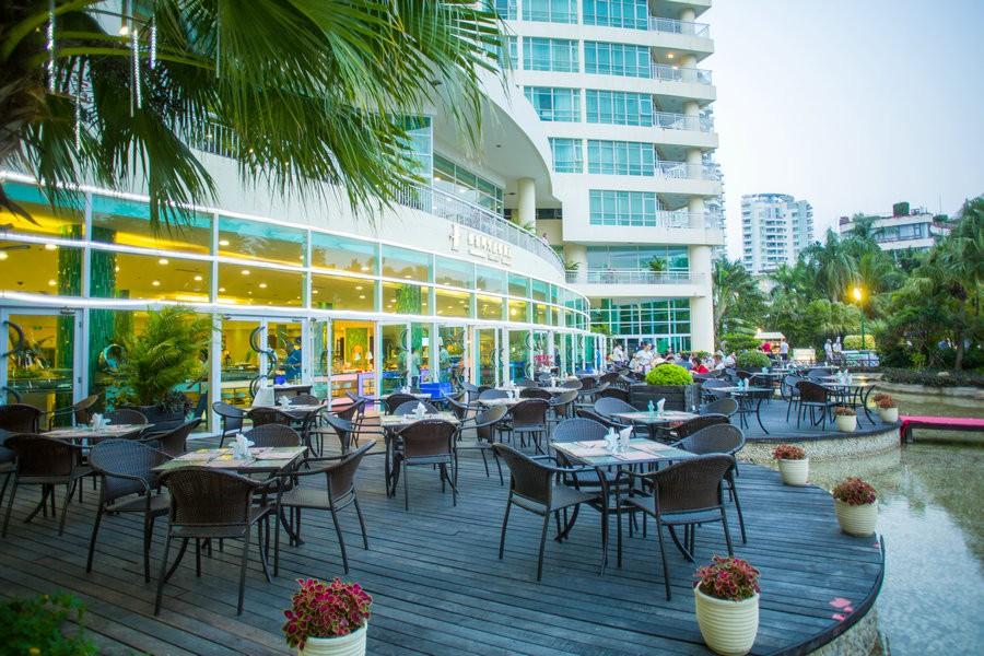 三亚哪家酒店的海滩烧烤好,三亚酒店推荐蜜月旅行