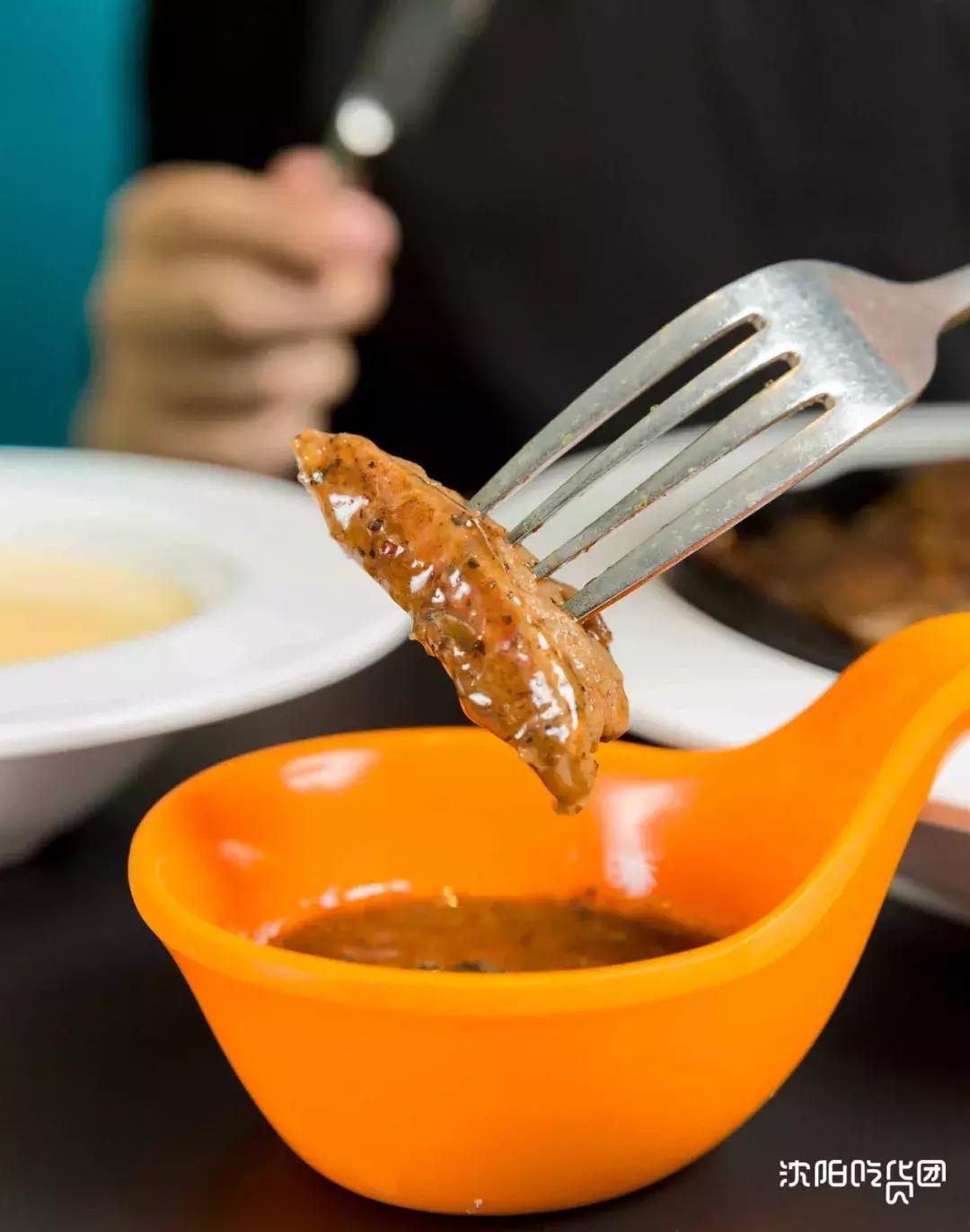 300+直营店的老牌餐厅，刚开春TA就被“绿”了？