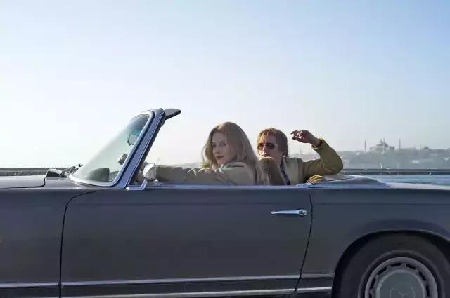 詹妮弗劳伦斯拍过多少电影,詹妮弗劳伦斯惊悚悬疑