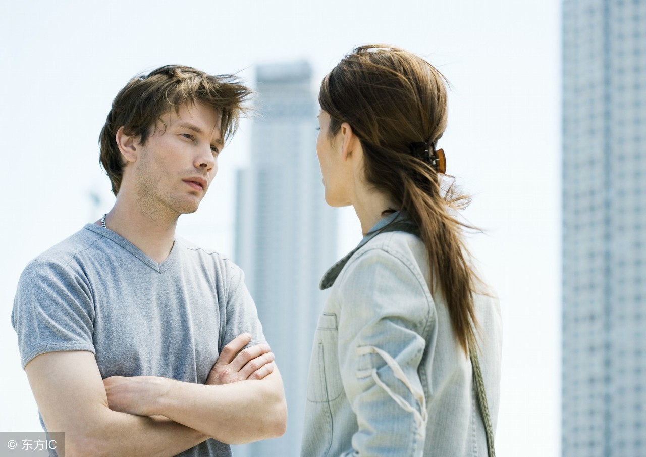 漂亮女孩为了治病拍卖自己的*夜初**,获得者竟是被她甩掉的初恋男友