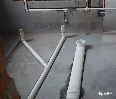 马桶不挖地面怎么移位,110扁管移位马桶容易堵吗