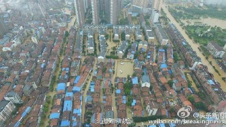 梅雨季洪涝浸泡过的墙壁怎么处理？