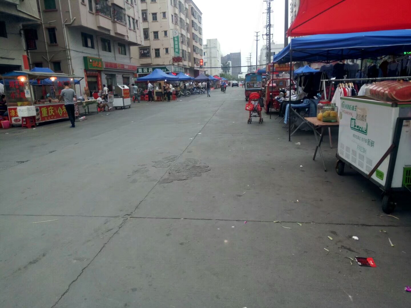 东莞厦边夜市摆摊,东莞长安厦岗地摊夜市