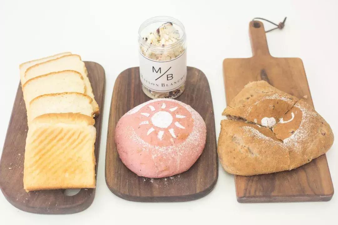 沿江大道惊现梦幻白房子，来的人都想和老板做朋友！