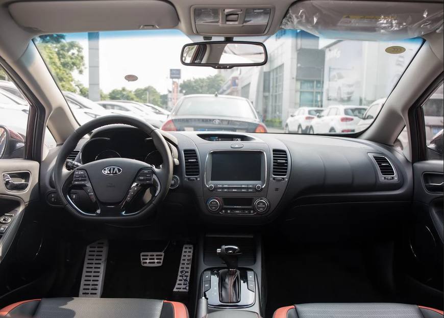 起亚k3驾驶感受实测,起亚新款k3有哪四种驾驶模式