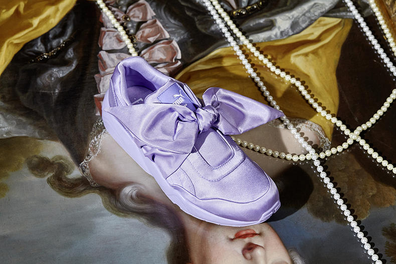 给鞋子打蝴蝶结,给鞋子绑丝带