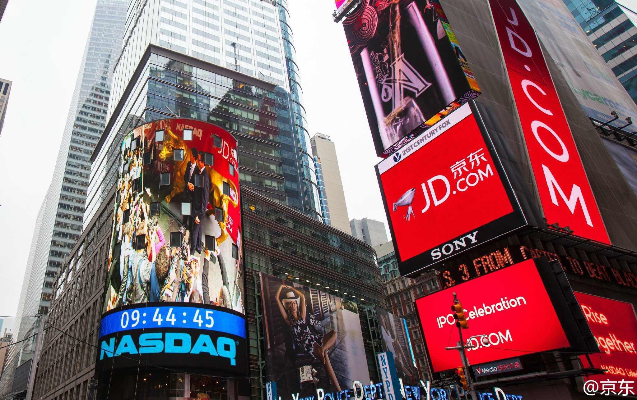 纽约时代广场花钱能上吗,带你登上纽约时代广场