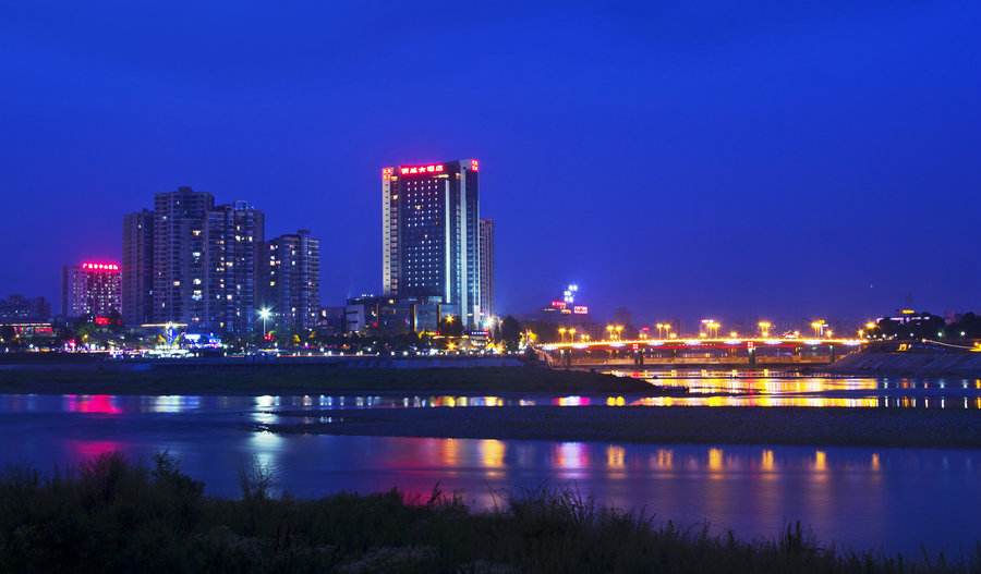 四川旅游攻略最值得去的地方,四川六日游必去的地方