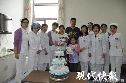 怀孕八个月早产胎儿大概有几斤,孕妇五个月22天重11斤正常吗