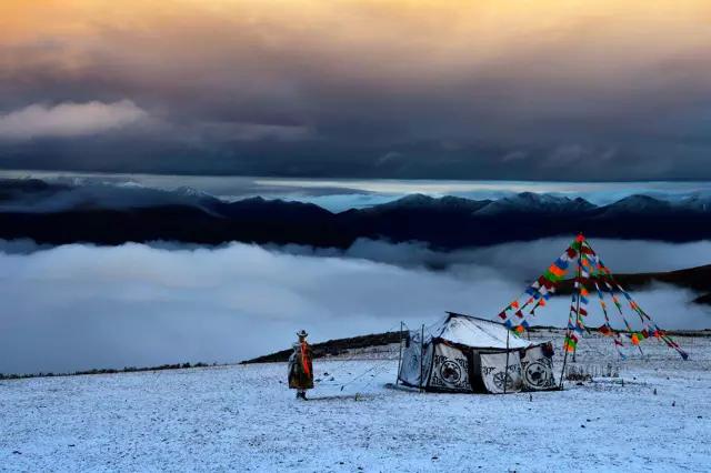 小镇如歌，且听风吟，大研、独克宗、理塘……