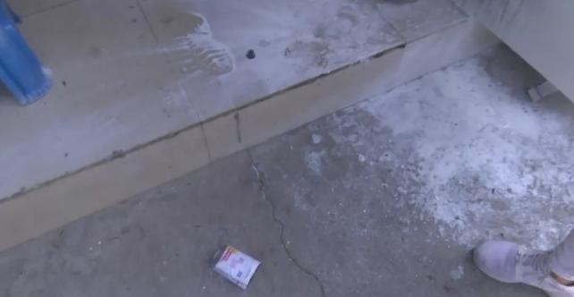 煤气灶爆炸烧伤男子,燃气灶爆炸烧伤男子