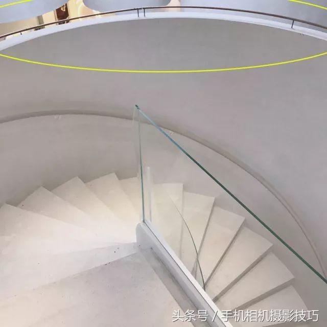 手机拍照放大了画质惨不忍睹？试试这个方法，没准还有救