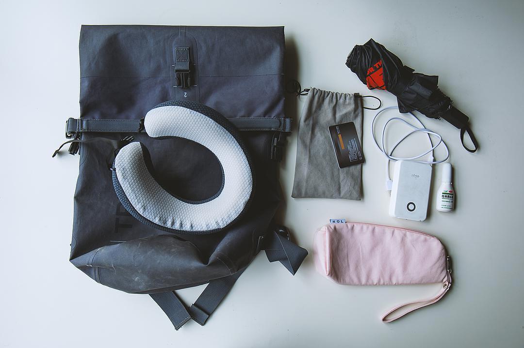 男包里都装了什么,男人的包里都装什么