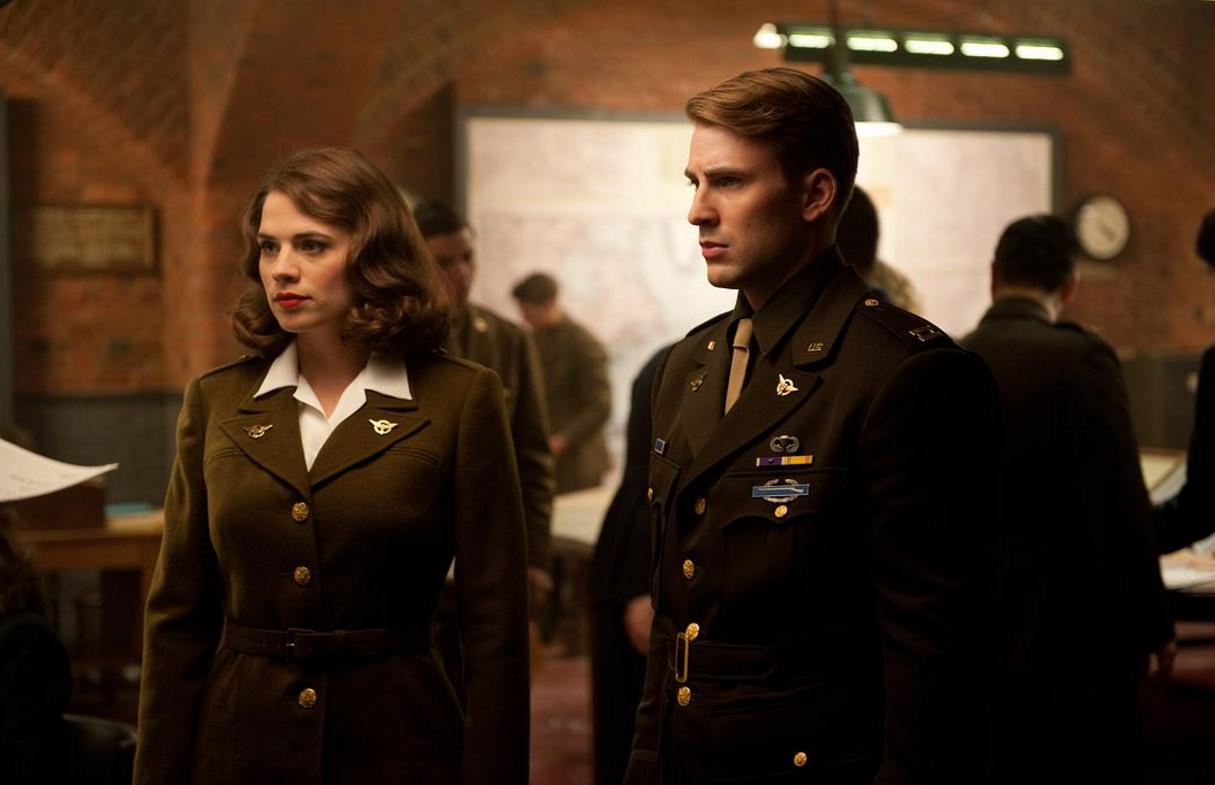 美国队长饰演者克里斯·埃文斯,克里斯埃文斯主演的美国队长