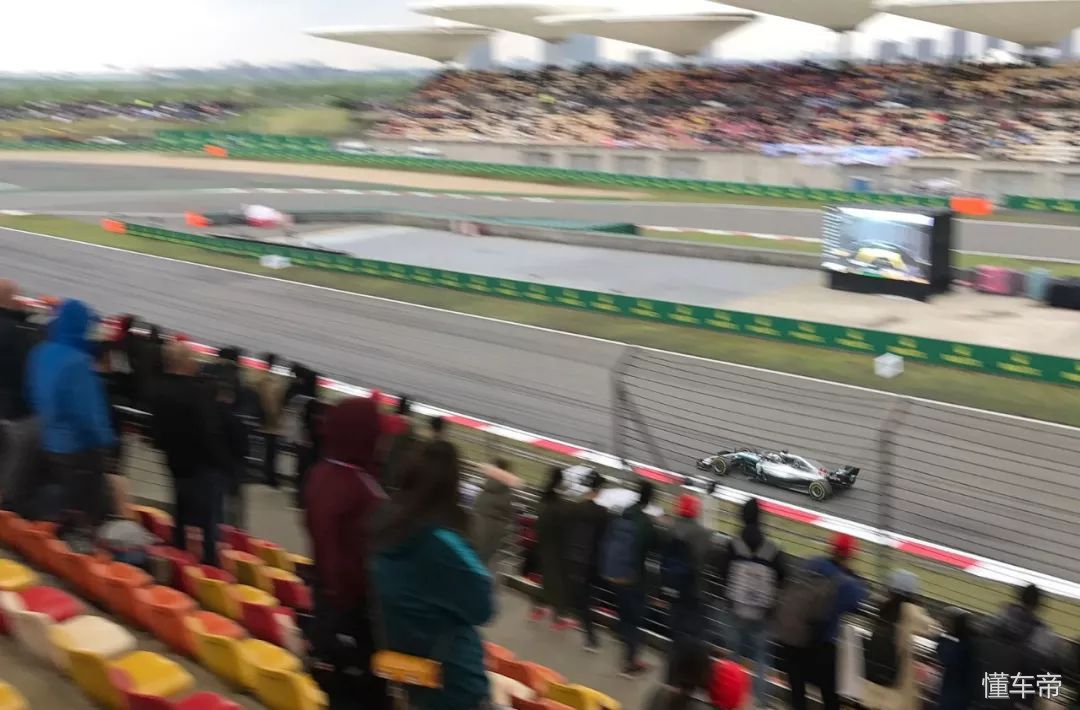 速度与激情第一次飙车视频,速度与激情美国f1大奖赛