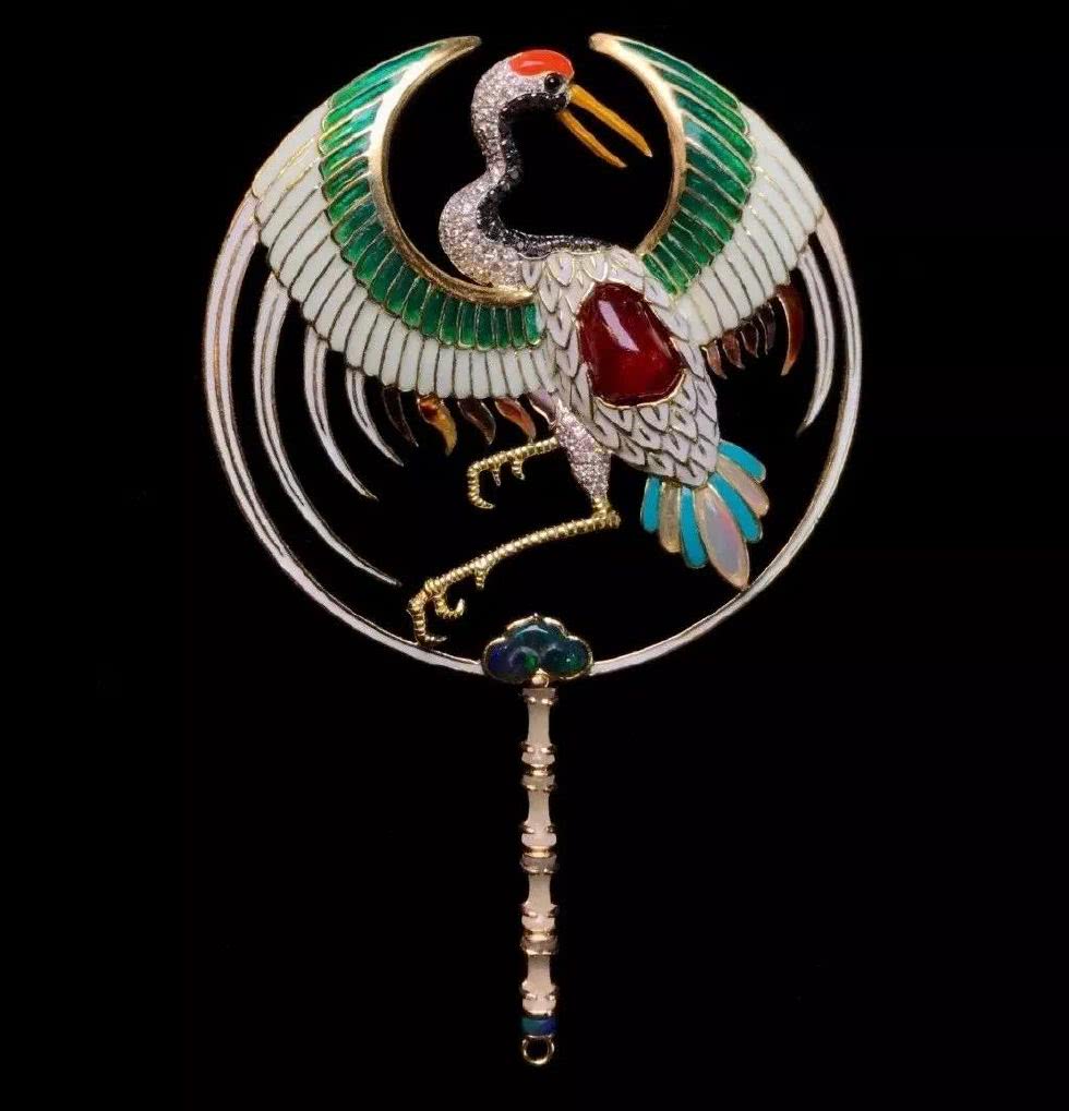 世间罕见美人,泰勒彩宝价值多少钱