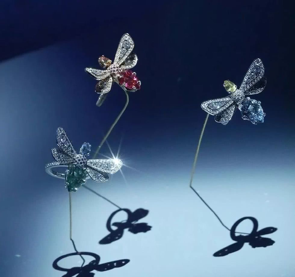 世间罕见美人,泰勒彩宝价值多少钱