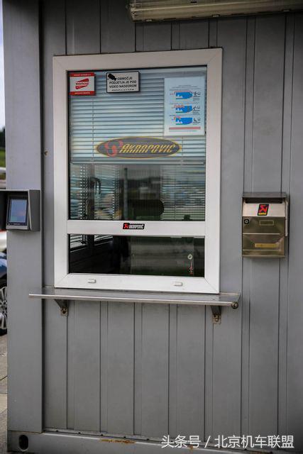 天蝎排气制造过程,akrapovic天蝎排气宝马3系