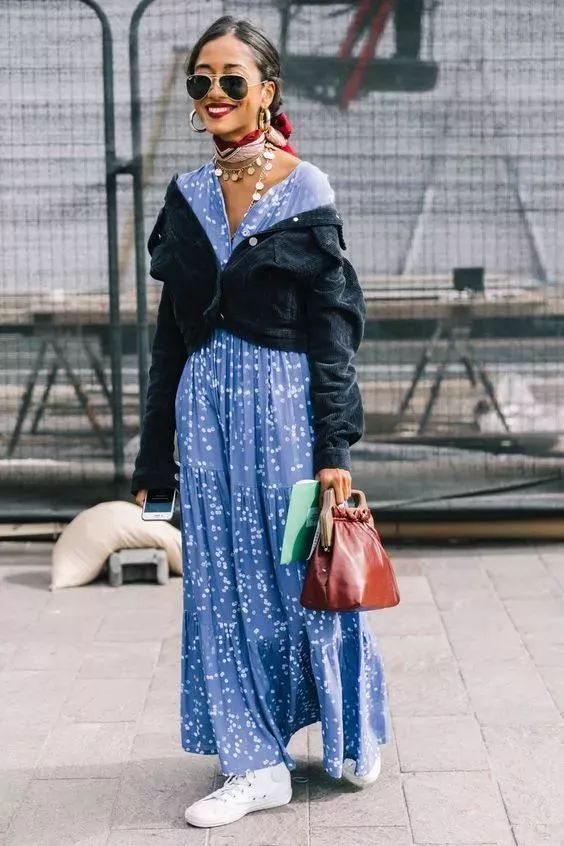 v字领搭配什么假领好看,v字领太长怎么搭