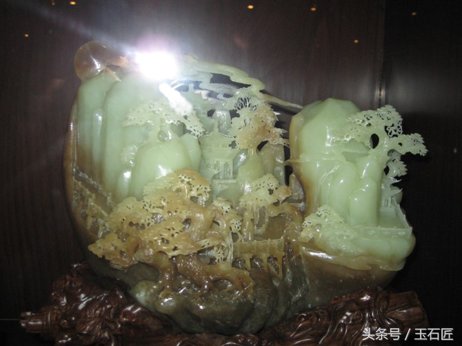 岫玉雕刻的鱼摆件放在哪里好,岫玉雕刻玉马摆件价格